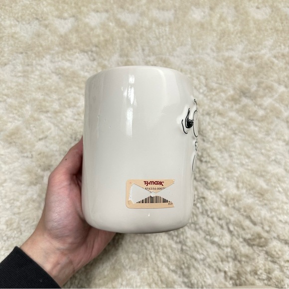 Rae Dunn Snoopy Peanuts Mug - Picture 7 of 8